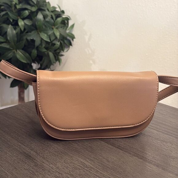 Melie Bianco Vegan Leather Shoulder Bag Adjustable Strap - Picture 5 of 16
